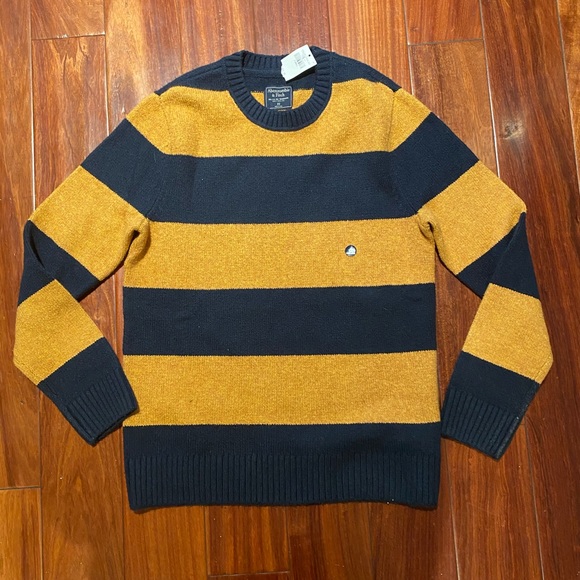 Abercrombie \u0026 Fitch Sweaters | Abercrombie \u0026 Fitch Men Sweater Size Xs | Color: Black | Size: Xs | Authentic_Af's Closet